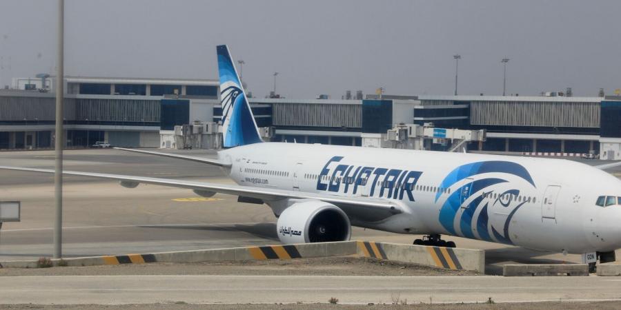 بالبلدي: وصول
      أول
      رحلة
      يمنية
      إلى
      مطار
      القاهرة
      بعد
      توقف
      دام
      6
      سنوات