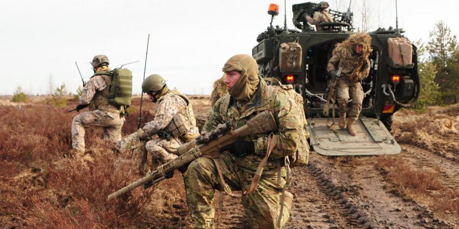 بالبلدي: وزيرة
      الجيش
      الأمريكي:
      بولندا
      ودول
      البلطيق
      تريدان
      مزيدا
      من
      القوات
      الأمريكية
      في
      أوروبا