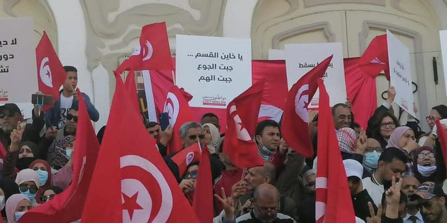 بالبلدي: إعلام:
      قضاة
      تونس
      يقررون
      الإضراب
      عن
      العمل
      احتجاجا
      على
      مرسوم
      سعيد