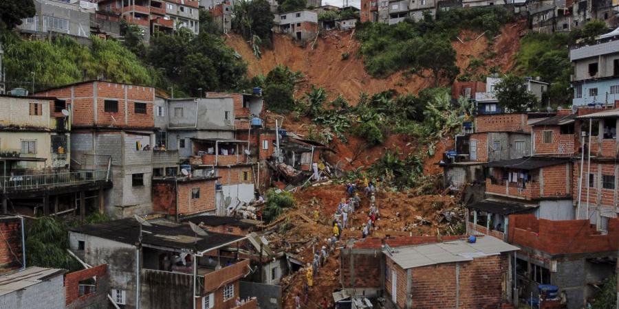 بالبلدي: ارتفاع
      حصيلة
      قتلى
      الأمطار
      الغزيرة
      في
      البرازيل
      إلى
      128
      شخصا