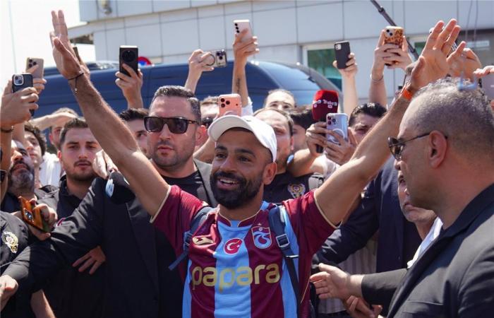 بالبلدي : ضياء
      السيد:
      انتقال
      صلاح
      إلى
      طرابزون
      له
      أبعاد
      كبيرة
      بالدليل