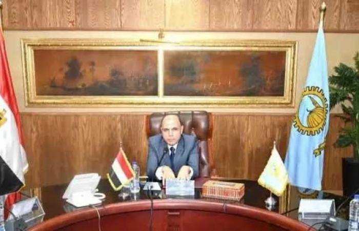 برعاية
      quot;فاروقquot;..
      quot;الزراعةquot;
      تعقد
      اجتماعا
      موسعا
      بالغربية
      لتوطين
      إنتاج
      تقاوي
      البطاطس
      المعتمدة
      وتقديم
      الدعم
      للمزارعين