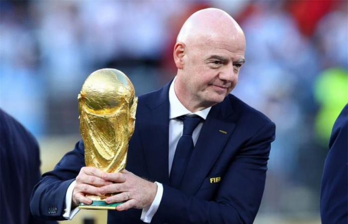 بالبلدي : تايمز:
      إنفانتينو
      يستعين
      بـ
      المغرب
      لتوجيه
      ضربة
      إلى
      إسبانيا
      والسيطرة
      على
      فيفا