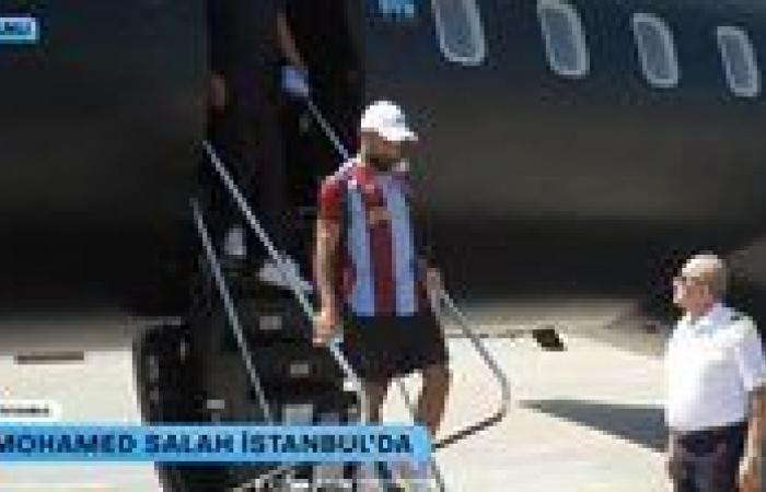 بالبلدي: محمد
      صلاح
      يصل
      تركيا
      لإتمام
      تعاقده
      مع
      طرابزون
      سبور
      التركي