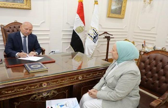 بالبلدي: خفض
      تنسيق
      الثانوية
      العامة
      2026
      بالقاهرة
      إلى
      220
      درجة
      بقرار
      محافظ
      القاهرة
