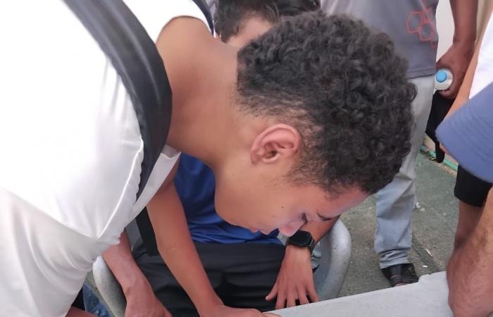 بالبلدي: بالصور..
      عبد
      الله
      أسامة
      "ميسي"
      ينتقل
      إلي
      صفوف
      أنتر
      سيتي