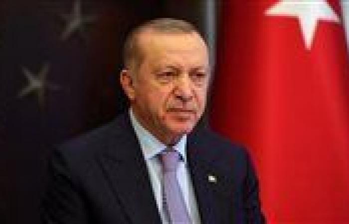 بالبلدي: أردوغان
      يزور
      السعودية
      غدا
      ويلتقي
      محمد
      بن
      سلمان
      وشهباز
      شريف