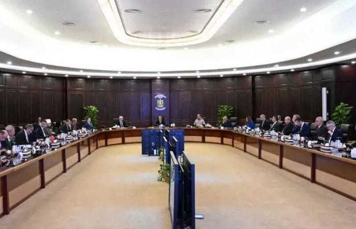 وزير
      التخطيط:
      معدل
      البطالة
      تراجع
      إلى
      5.8%
      خلال
      الربع
      الثاني
      من
      2026