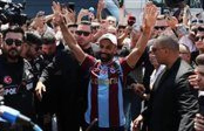 بالبلدي: جمال
      الزهيري:
      محمد
      صلاح
      صنع
      في
      تركيا
      ما
      فعله
      ميسي
      في
      أمريكا