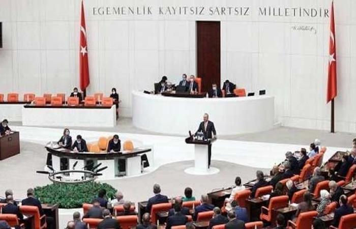 بالبلدي: تركيا
      تطرح
      مشروع
      قانون
      جديد
      لدعم
      مسار
      السلام
      مع
      حزب
      العمال
      الكردستاني