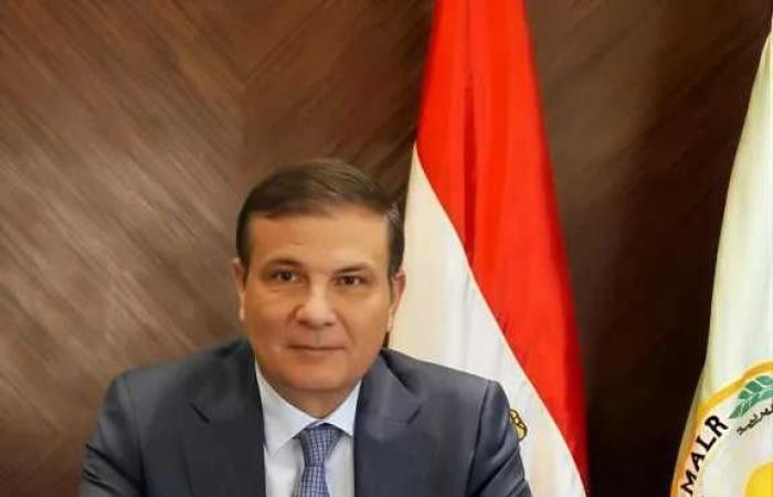 الزراعة:
      تصدر
      712
      ترخيص
      تشغيل
      جديد
      لمشروعات
      الثروة
      الحيوانية
      والداجنة..
      وتسجيل
      832
      مخلوط
      أعلاف