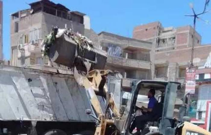 رفع
      935
      طنًا
      من
      بؤر
      المخلفات
      والتراكمات
      التاريخية
      في
      يوم
      واحد
      بمراكز
      ومدن
      وأحياء
      الغربية