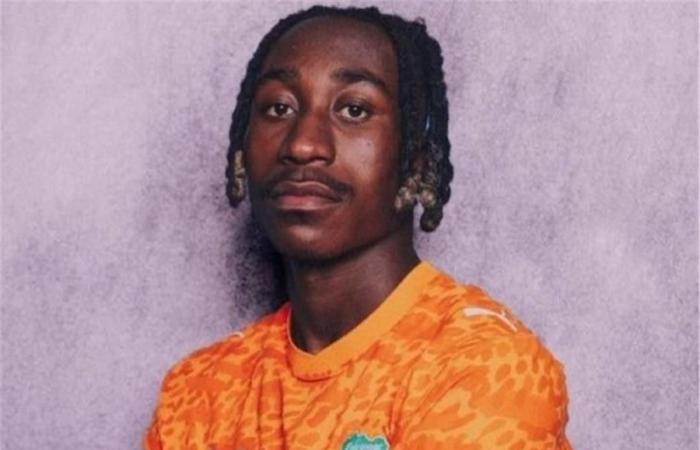 بالبلدي : موعد
      وصول
      يان
      ديوماندي
      إلى
      ريال
      مدريد
      لإجراء
      الفحوصات
      الطبية