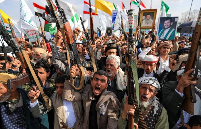 بالبلدي: أول تعليق من الحكومة اليمنية بعد إعلان الحوثي استهداف "قوات سعودية"