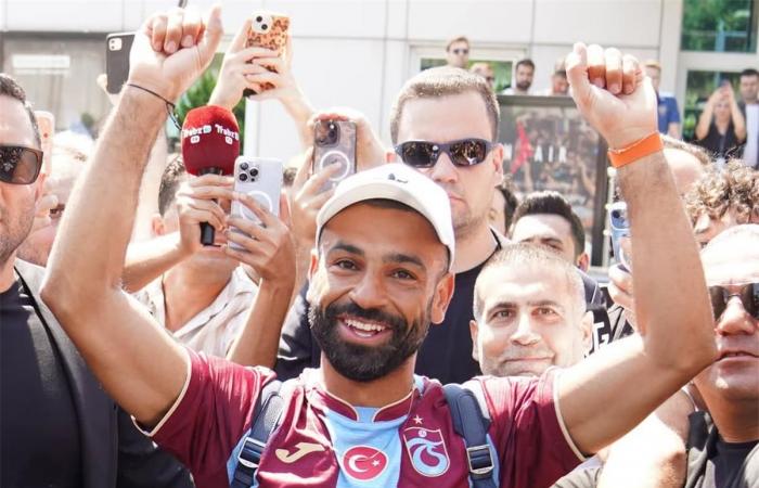 بالبلدي : وزيرة
      تركية
      بعد
      انتقال
      محمد
      صلاح
      إلى
      طرابزون
      سبور:
      أشعر
      بالحزن