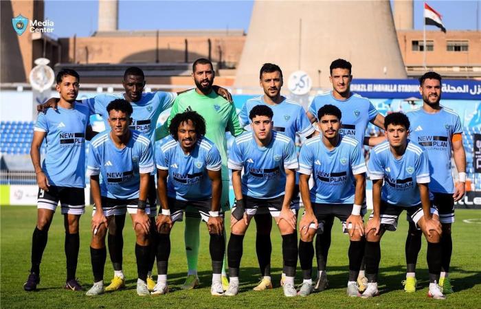 بالبلدي : غزل
      المحلة
      يكشف
      عن
      مفاوضات
      من
      الأهلي
      لضم
      لاعبه..
      وموقفه
      النهائي