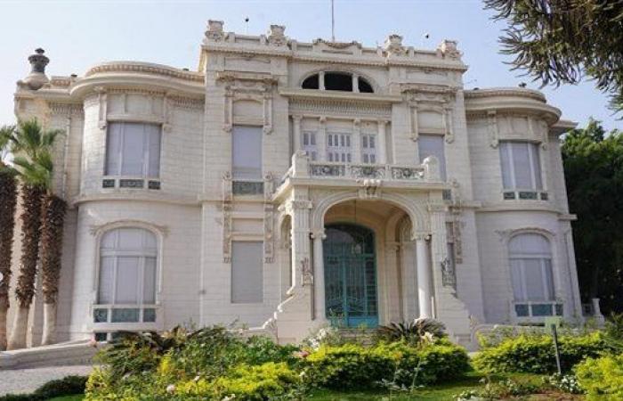 بالبلدي: برامج
      ومصروفات
      كلية
      التجارة
      جامعة
      عين
      شمس..
      تفاصيل
      التقديم
      والتخصصات
      المتاحة