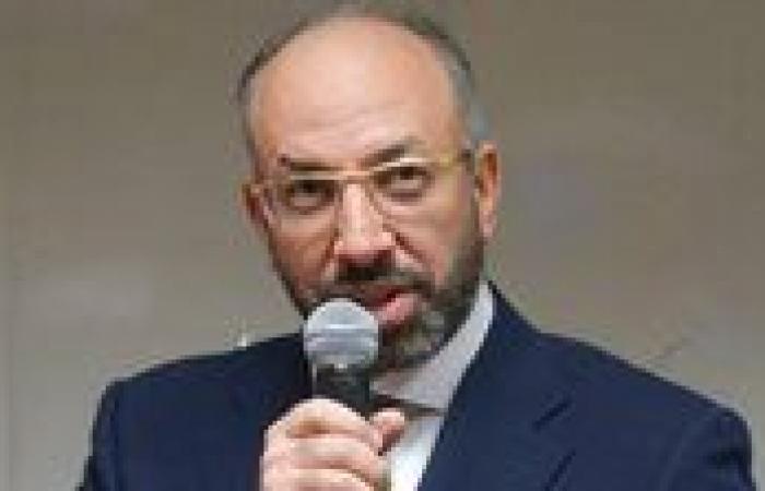 بالبلدي : “حسام
      المندوه”
      يكشف
      حقيقة
      تحويل
      مدرسة
      دولية
      في
      بولاق
      لتعليم
      أساسي
