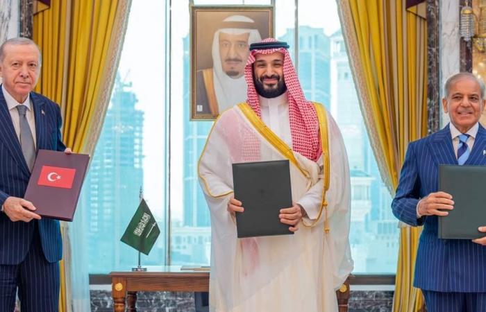بالبلدي: معنى توقيع اتفاق دفاعي بين السعودية وتركيا وباكستان.. سفير أمريكي سابق يعلق لـCNN