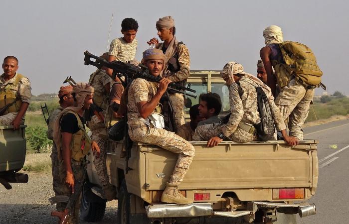 بالبلدي: الجيش اليمني يعلن تنفيذ "عمل عسكري" ضد مواقع للحوثيين