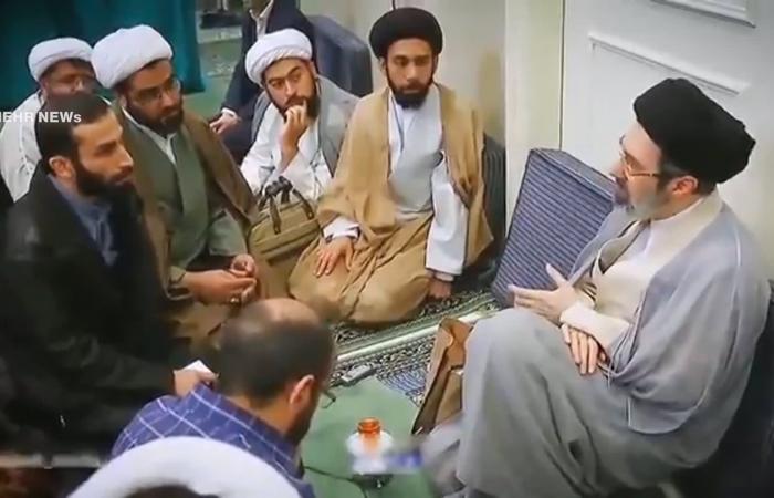 بالبلدي: وسط تكهنات حول صحته.. إعلام إيراني ينشر فيديو لمجتبى خامنئي
