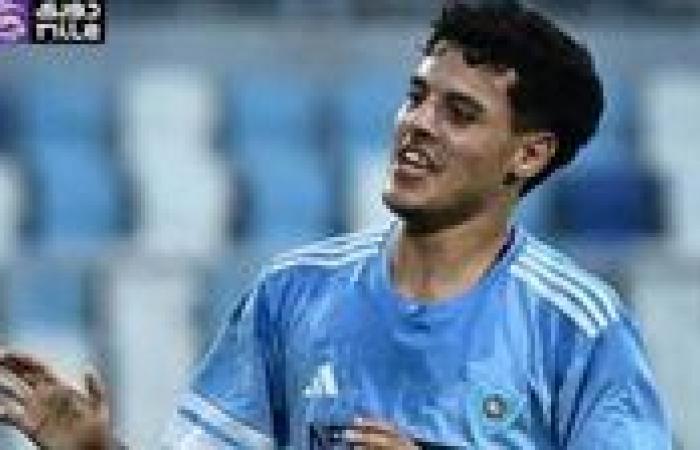 بالبلدي: غزل
      المحلة
      يخفض
      طلباته
      لبيع
      محمود
      صلاح
      إلى
      الأهلي..
      والتوقيع
      يقترب