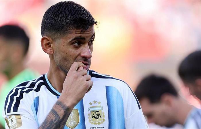 بالبلدي : روميرو
      يختار
      وجهته
      المقبلة
      بين
      برشلونة
      وأتلتيكو
      مدريد