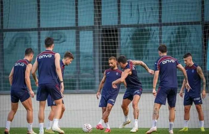 محمد
      صلاح
      يواصل
      استعداداته
      مع
      طرابزون
      سبور
      لمواجهة
      قاسم
      باشا