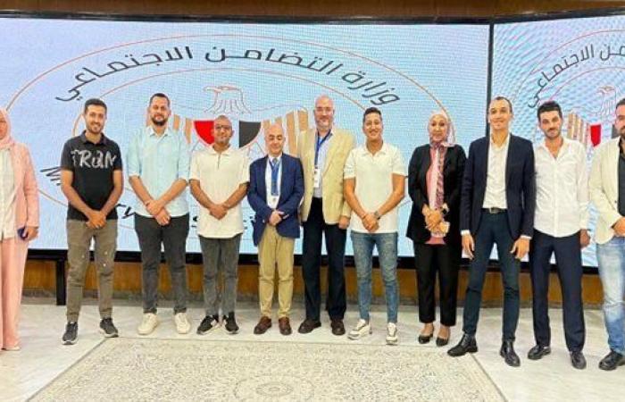 بالبلدي: جامعة
      القاهرة
      التكنولوجية
      تطور
      مهارات
      وحدات
      التضامن
      الاجتماعي