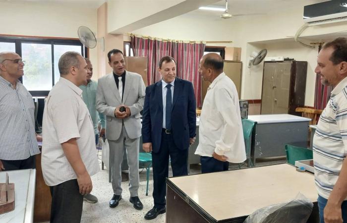 بالبلدي : جولة
      لوكيل
      تعليم
      بني
      سويف
      داخل
      ديوان
      المديرية
      لمتابعة
      سير
      العمل
