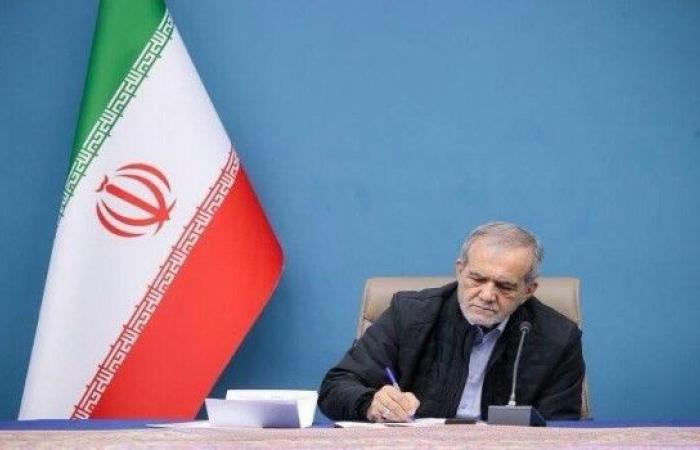 بالبلدي: بزشكيان
      يكشف
      تفاصيل
      لقائه
      مجتبى
      خامنئي
      بعد
      7
      ساعات
      من
      المحادثات