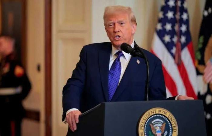 ترامب:
      سأطالب
      إيران
      بتعويضات
      عن
      قتلى
      وجرحى
      خلال
      50
      عاما
