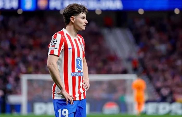 بالبلدي : سبورت:
      ساعات
      حاسمة
      في
      مصير
      ألفاريز
      مع
      أتلتيكو
      مدريد