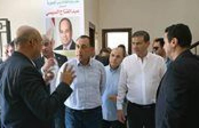 بالبلدي: رئيس
      الوزراء
      يتفقد
      المجمع
      الزراعي
      البيطري
      بقرية
      سندبسط
      بمركز
      زفتى