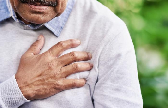 بالبلدي: ليست مجرد آلام عابرة.. 6 علامات تنذر بالذبحة الصدرية