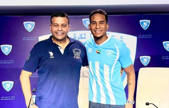 بالبلدي : رسميًا
      |
      سيف
      الجزيري
      ينضم
      إلى
      حتا
      الإماراتي