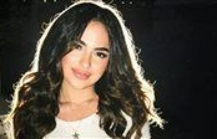 بالبلدي: تفاصيل
      اتهام
      البلوجر
      دهب
      أشرف
      و3
      آخرين
      بالتعدي
      على
      طفلين
      في
      المقطم
