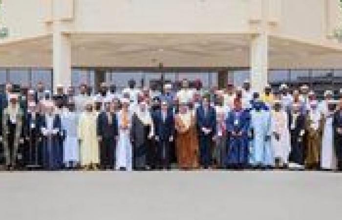 بالبلدي : نواكشوط..
      التجمع
      الثقافي
      الإسلامي
      يعلن
      انطلاق
      فعاليات
      الدورة
      39
      من
      مؤتمر
      السيرة
      النبوية