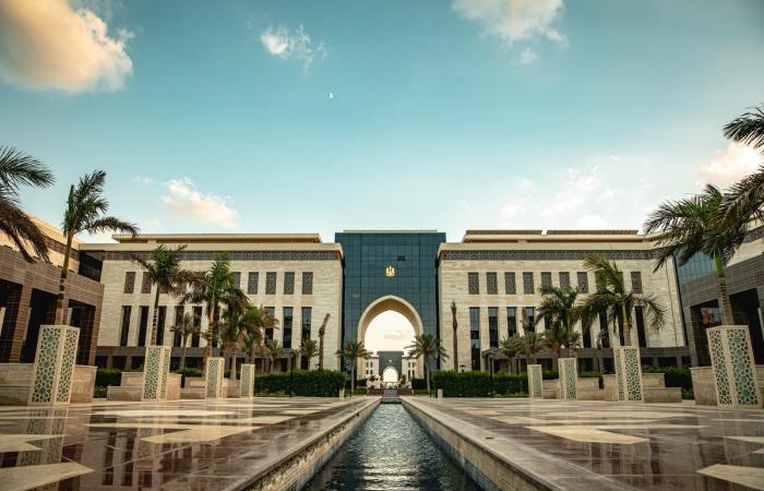 بالبلدي : قمة
      سيتي
      سكيب
      مصر
      2026
      تنطلق
      في
      7
      سبتمبر
      بالعاصمة
      الجديدة
      للبحث
      عن
      مستقبل
      الاستثمار
      والتنمية
      العمرانية
      في
      مصر