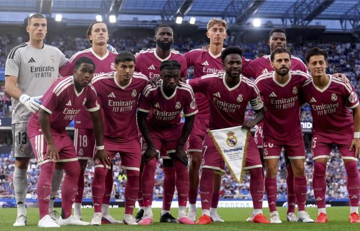 بالبلدي : فيديو
      |
      ريال
      مدريد
      يفوز
      على
      ديبورتيفو
      لاكورنيا
      وديًا