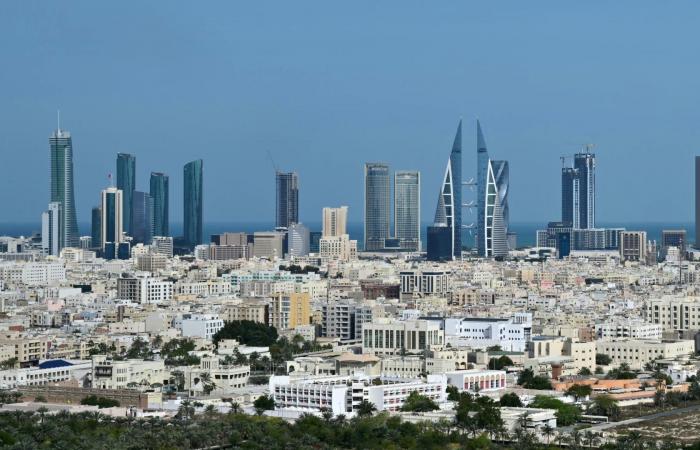 بالبلدي: البحرين.. حبس وإبعاد نهائي لمتهم من جنسية عربية بسبب مقاطع مُخلة بالآداب