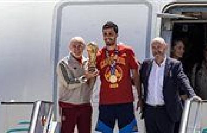 بالبلدي: مانشستر
      سيتي
      يصدم
      برشلونة
      ويرفض
      العرض
      الثاني
      لضم
      رودري