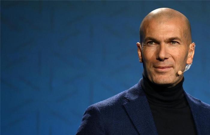بالبلدي : أسطورة
      سابق
      في
      التشكيل
      النهائي
      للجهاز
      الفني
      لمنتخب
      فرنسا
      بقيادة
      زيدان