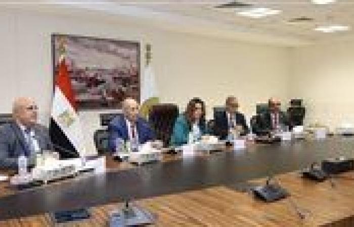 بالبلدي: التنمية
      المحلية:
      إجراء
      مقابلات
      لـ636
      متقدمًا
      لشغل
      119
      وظيفة
      قيادية
      بالمحافظات