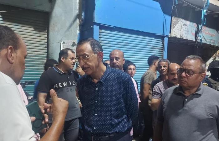 بالبلدي: مصرع
      طالب
      في
      انهيار
      لمنزل
      بسوهاج..
      والمحافظ
      ومدير
      الأمن
      في
      موقع
      الحادث
