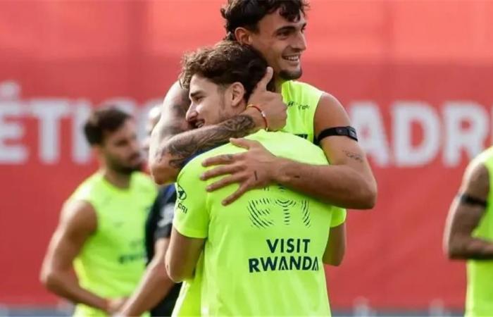 بالبلدي : سبورت:
      ألفاريز
      يثير
      قلق
      أتلتيكو
      مدريد
      قبل
      بداية
      مشوار
      الدوري
      الإسباني
