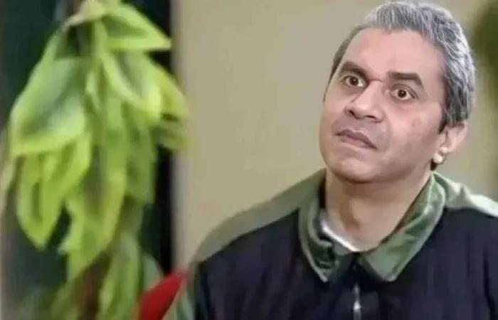 «شقشق»
      مات..
      وفاة
      الفنان
      عمرو
      محمد
      علي
      بعد
      صراع
      مع
      المرض