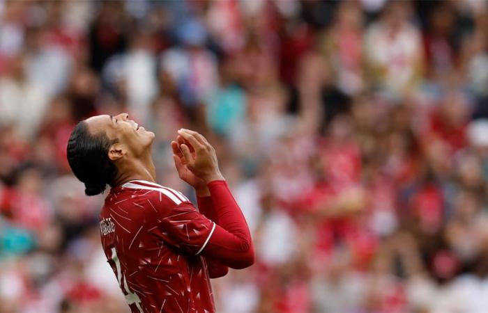 بالبلدي : فان
      دايك
      يُقيم
      صفقتي
      جاكيه
      وأراوخو
      قبل
      مواجهة
      ليفربول
      الأولى
      في
      الدوري
      الإنجليزي