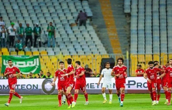 بالبلدي: الأهلي
      وبرشلونة..
      مواجهة
      نارية
      منتظرة
      في
      كأس
      خوان
      جامبر..
      الموعد
      والقنوات
      الناقلة