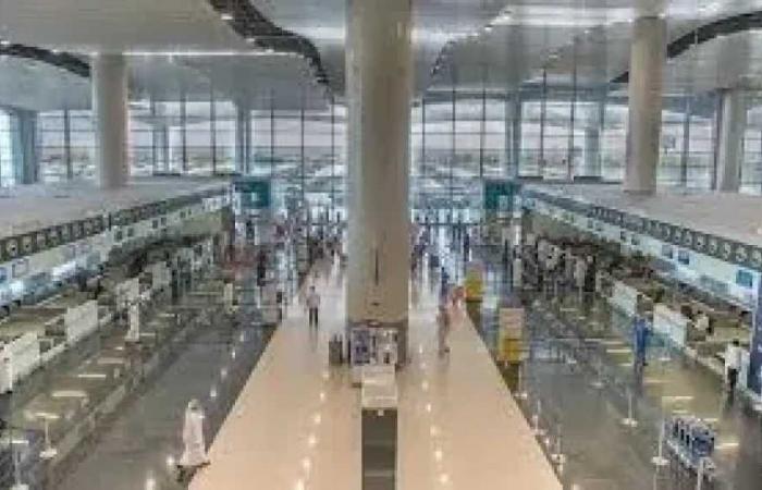 السعودية..
      مطار
      الملك
      خالد
      الدولي
      في
      الرياض
      يبدأ
      مشروع
      المطار
      الصامت